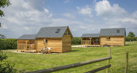 Glamping The Cotswolds with Hot Tub
