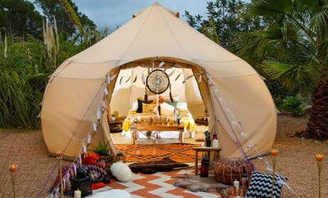 Methode Geneeskunde kapitalisme Glamping Wales Bell Tents and Geodome with Hot Tub Beavers Retreat