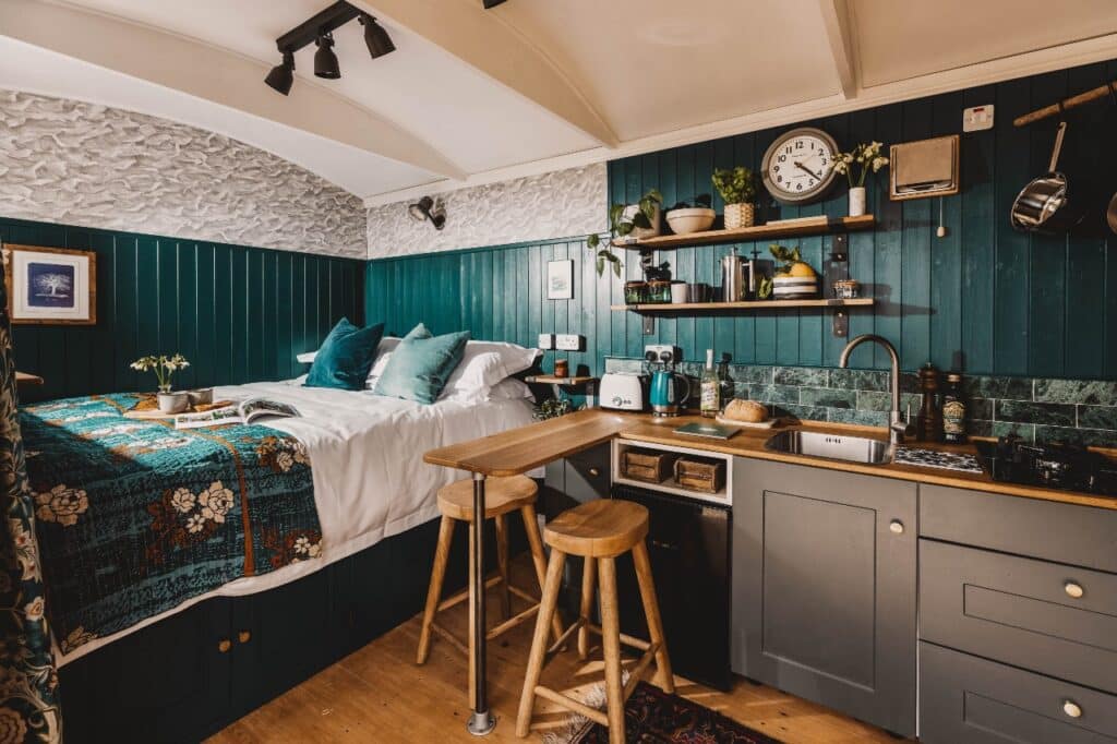 Photo inspiration: Visual Reference: Glamping In Luxury Shepherd S Huts With Unique Hideaways