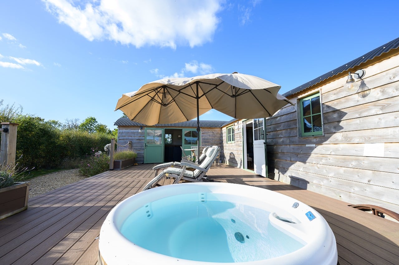 Glamping With Hot Tubs Holidays In Worcestershire glamping-with-hot-tubs-holidays-in-worcestershire