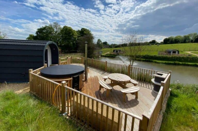 Ragdale Glamping Pod with deck