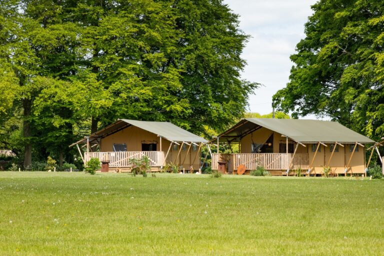 kids playing at Notgrove Holidays The Cotswolds