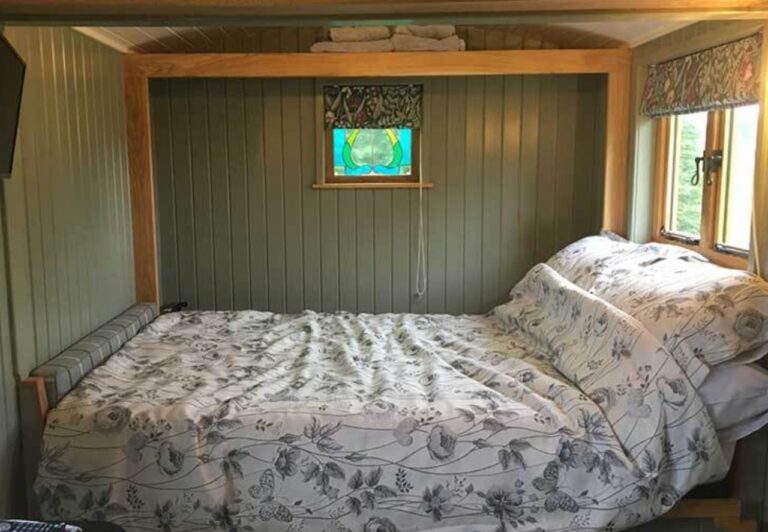 Bed in Shepherds Hut at Stackstead Farm Glamping North Yorkshire