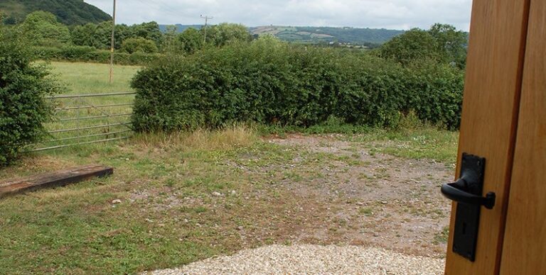 Garden area at To Rest A While Glamping Somerset