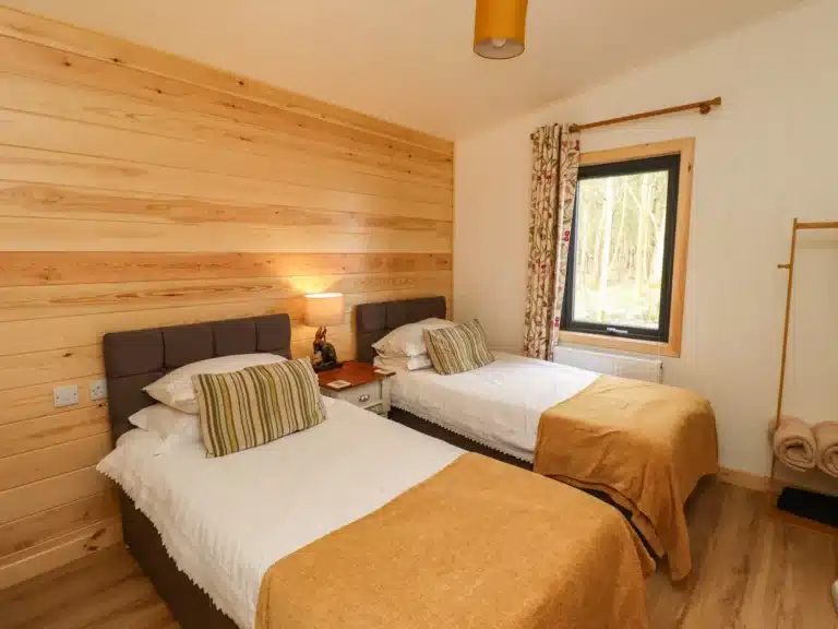 twin room ash lodge